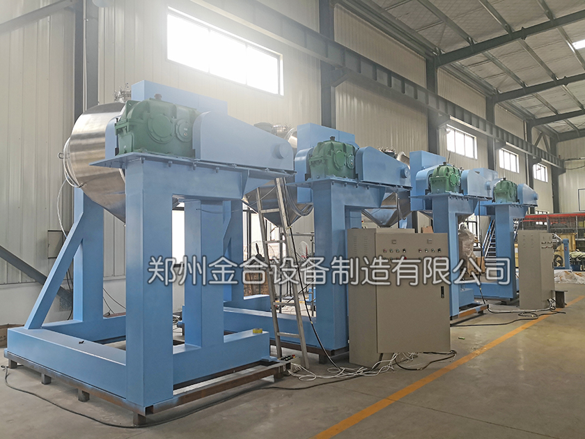 精細化工雙運動臥式混合機整裝就緒發(fā)往寧波客戶工廠